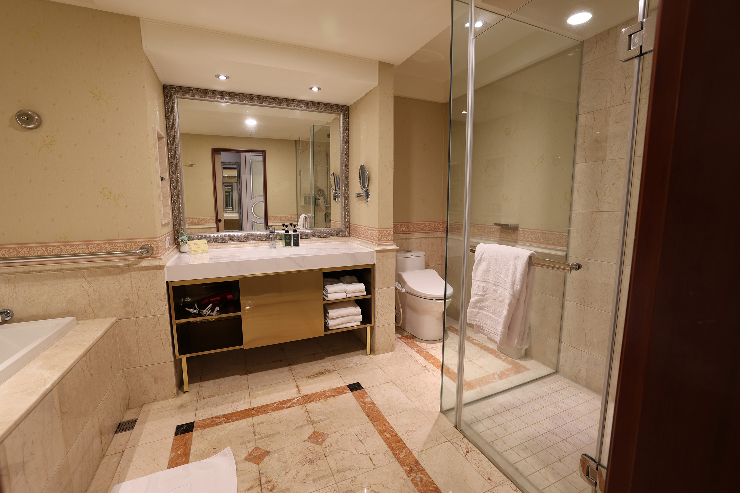 豪華客房浴室